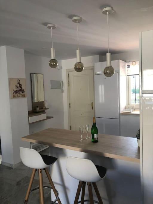 Encantador Apartamento Residencial Con Piscina Torremolinos Eksteriør bilde